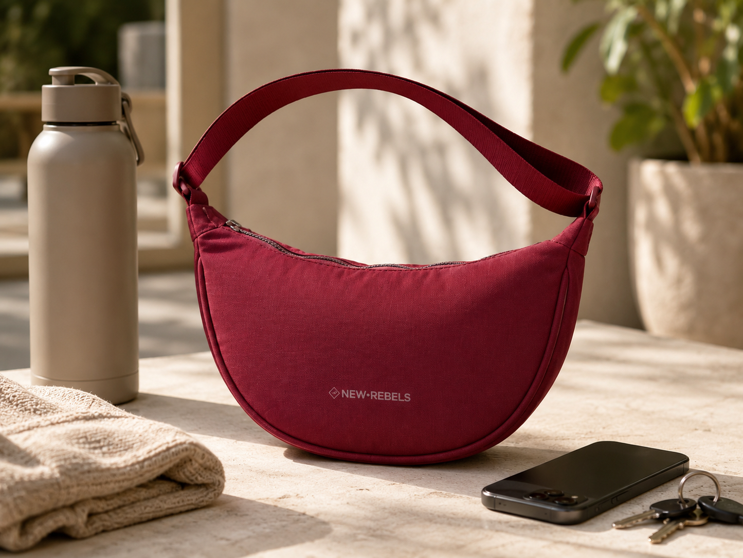 NEW REBELS Halbmond Schultertasche
