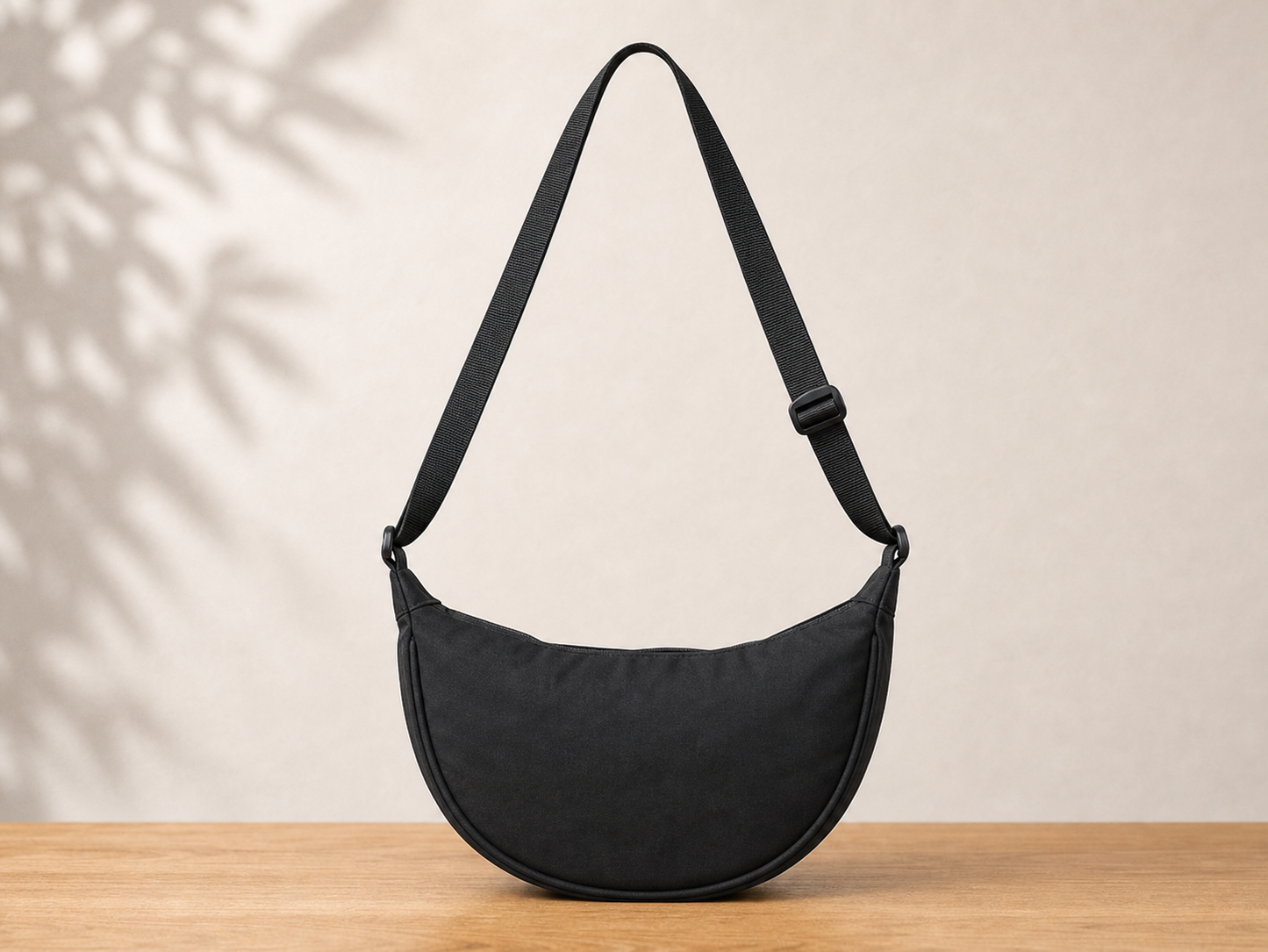 NEW REBELS Halbmond Schultertasche
